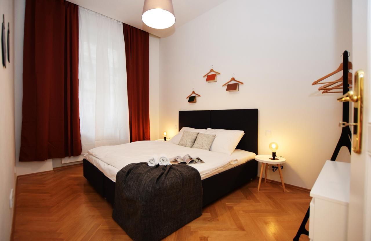 Rehorova Apartments Praha Pokoj fotografie