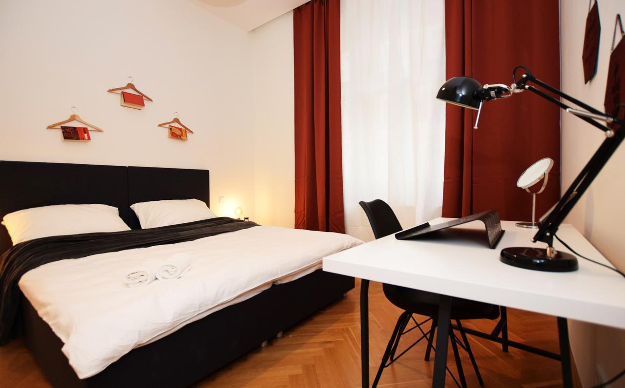 Rehorova Apartments Praha Pokoj fotografie